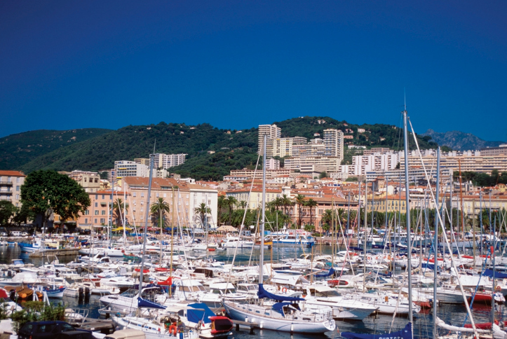 Hafen von Ajaccio auf Korsika