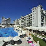 4 Wochen Türkei im 5 Sterne Hotel Lake & River Side mit All Inclusive, Flügen und Transfer für nur 613€