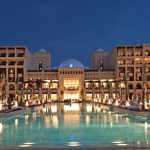 14 Tage Dubai (Ras al Khaimah) im 4 Sterne Hilton Hotel mit Frühstück, Flug und Transfer für 678€